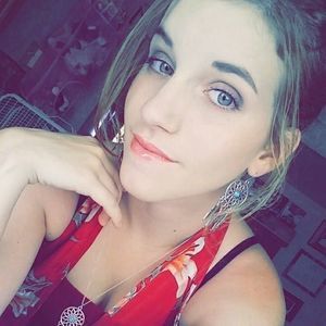 Meet your Posher, Katelyn